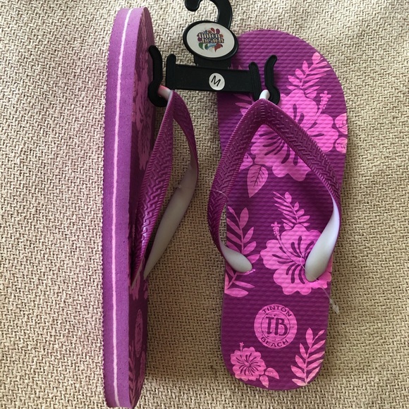 Flip Flops - Picture 3 of 6